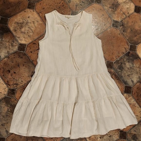 GRADE & GATHER SIZE M. WOMEN'S DREES. - Picture 1 of 11